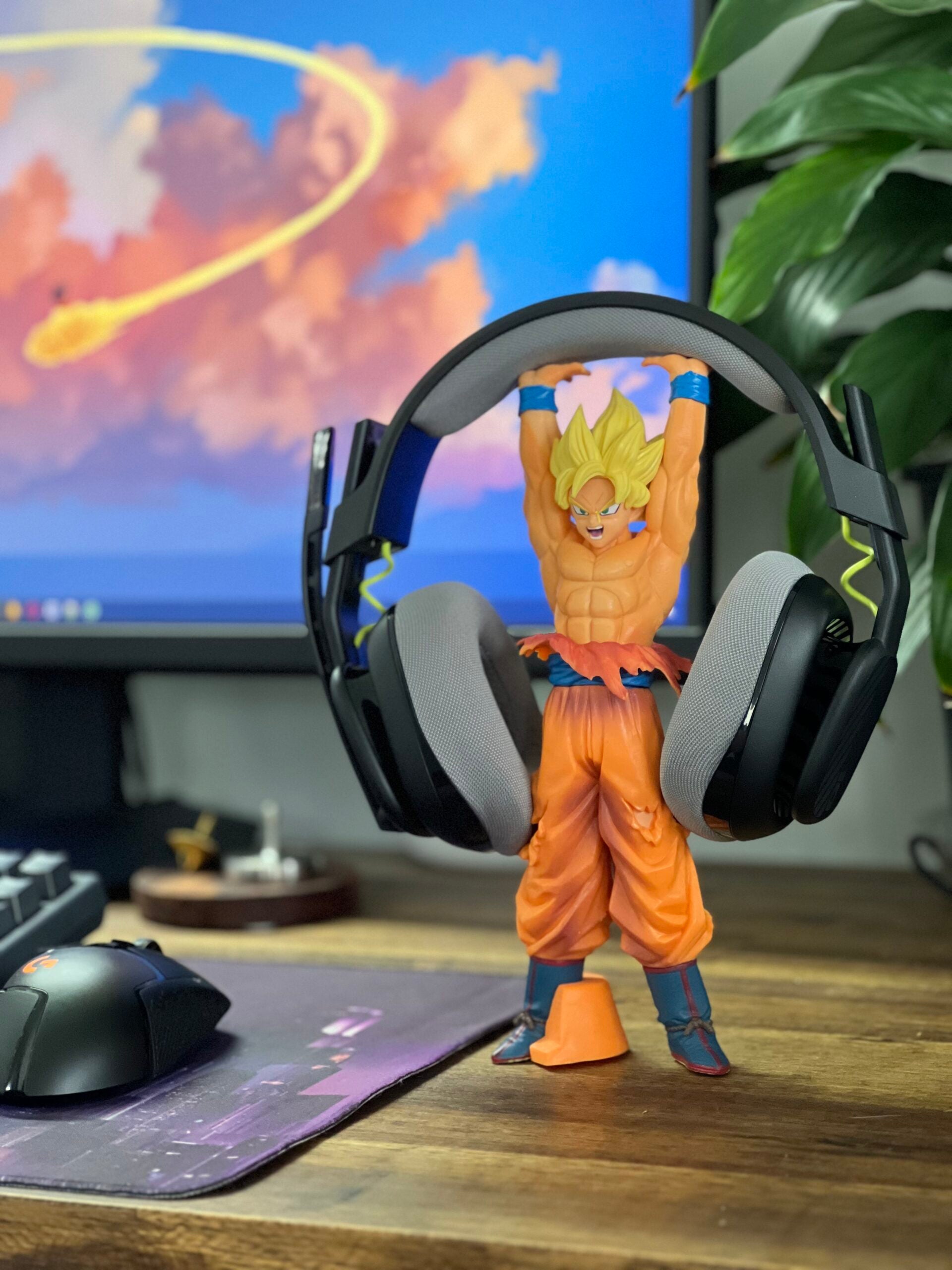 25cm GOKU HEADPHONE STAND