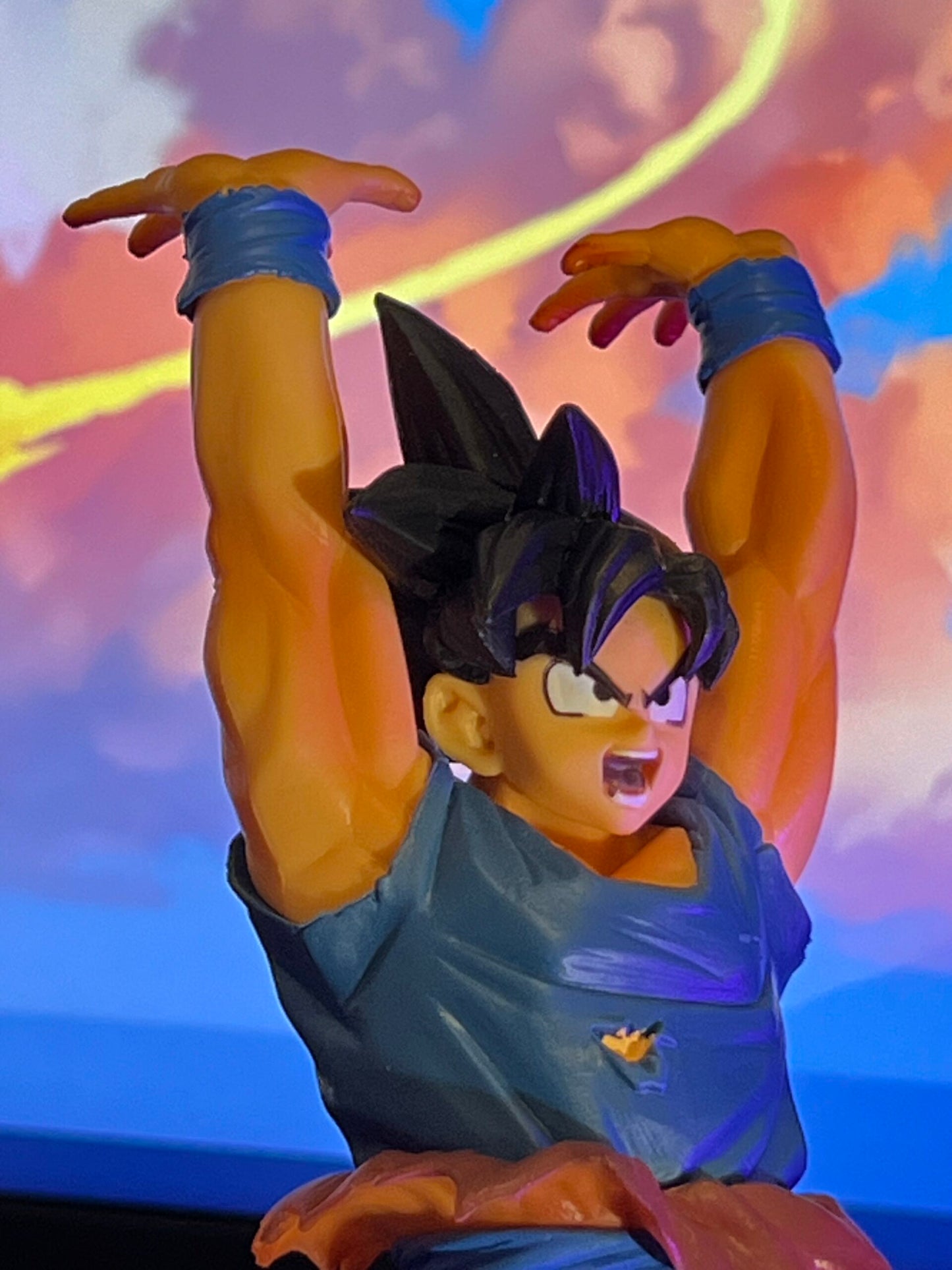 25cm GOKU HEADPHONE STAND