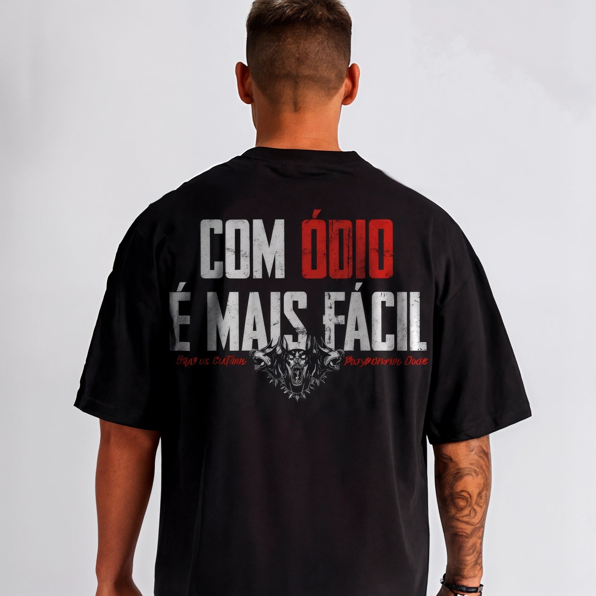 Oversized T-Shirt Oversized streetwear Com Ódio é Mais Fácil